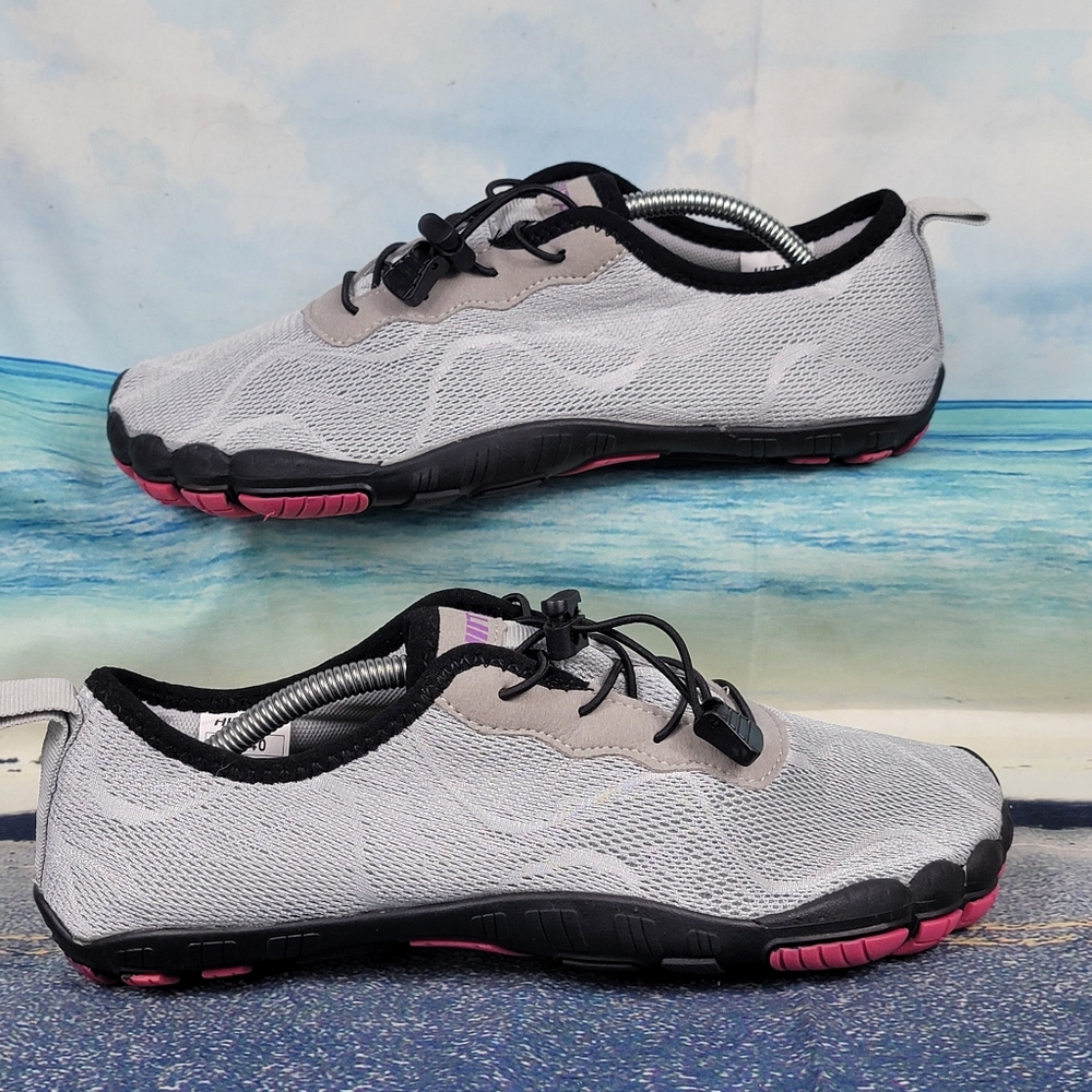 Hiitave Barefoot Mesh Water Shoes Womens 9 EU40